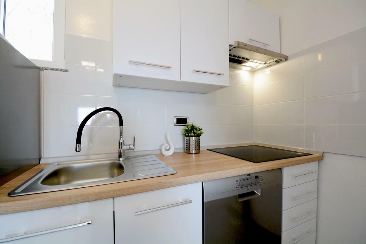 Ferienwohnung La Piazza Umag Exterior foto